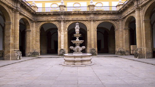 [내부] 세비야 대학교 1층 (Universidad de Sevilla)