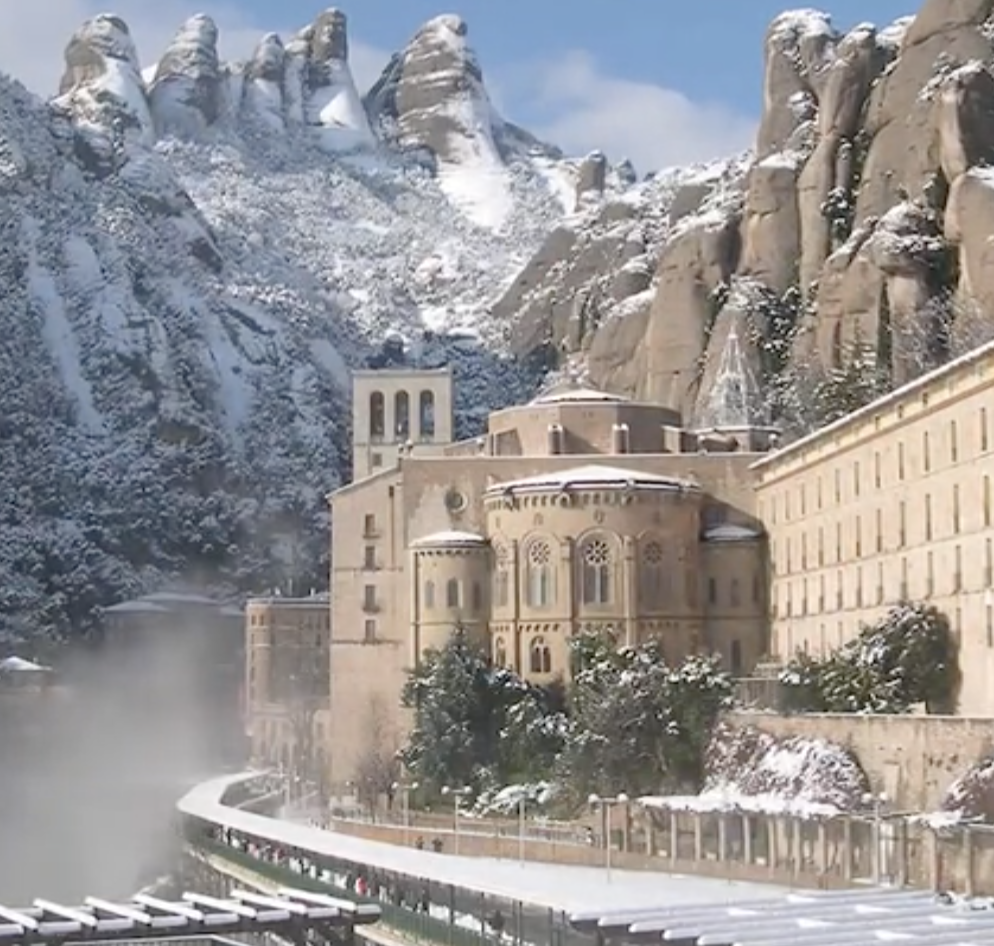 쌀쌀한 몬세랏 투어 준비물